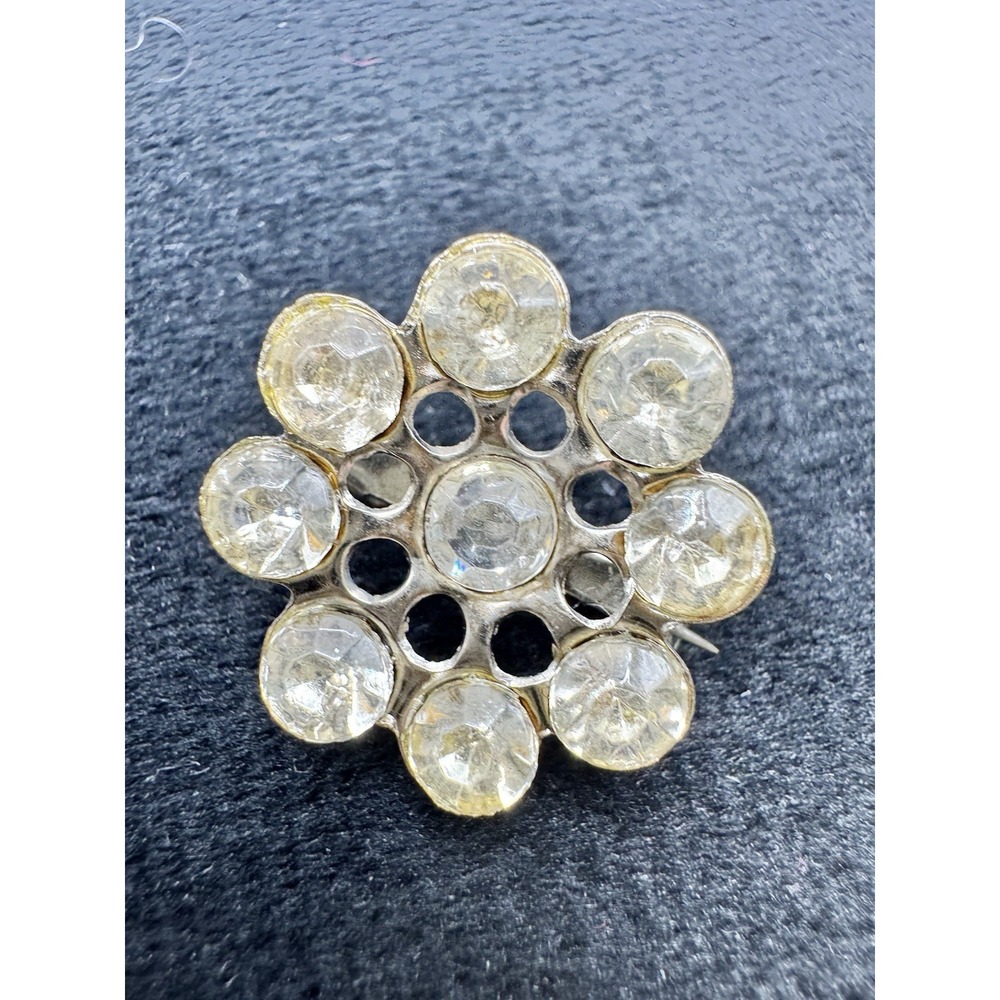 Flower Brooch Clear Rhinestone Silver Tone‎ Round Cluster Pin Vintage